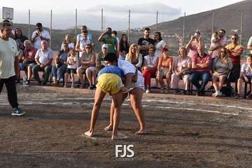 Luchada canaria y espectáculo de Maestro Florido en Lomo Magullo/Francisco Javier Santana.